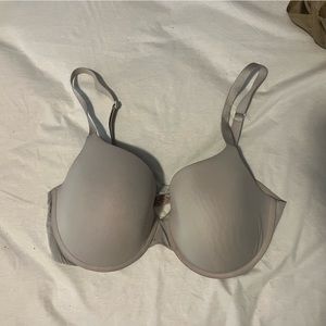 Victoria’s Secret T-Shirt Bra Lightly Lined Demi Bra White